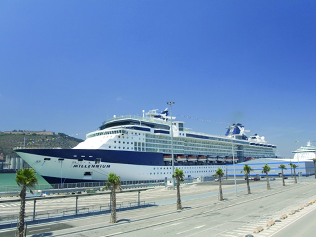 barcelona cruise port live